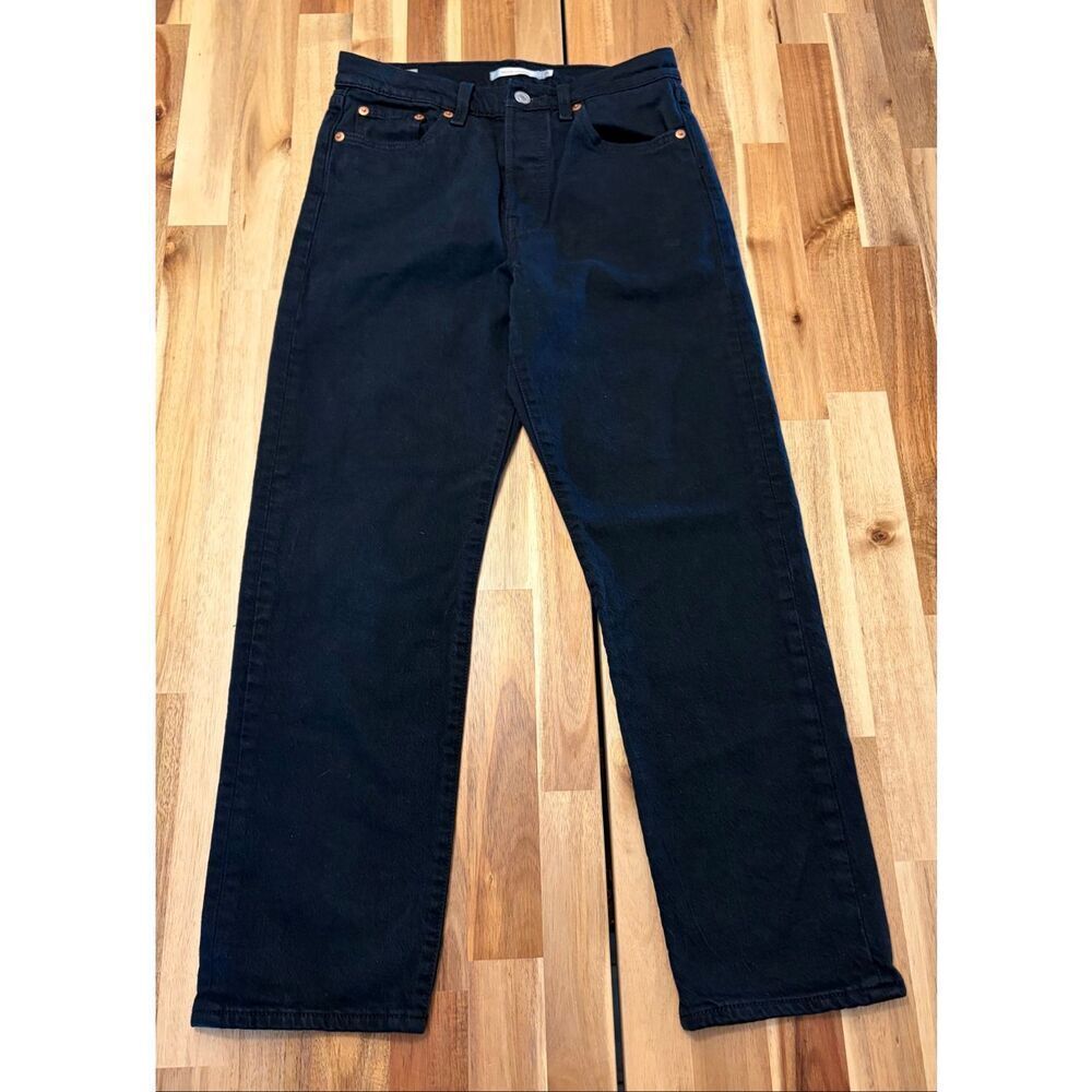 PREMIUM LEVI’S WEDGIE STRAIGHT LEG JEAN - Picture 2 of 9